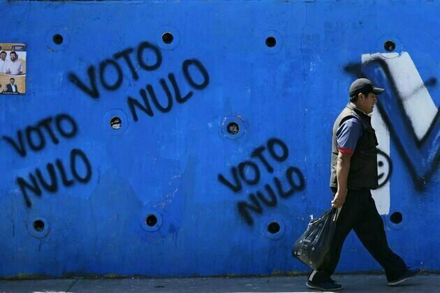 1 in 5 Bolivians spoiled their ballots - a sign of voter dissatisfaction as nation tips to the right