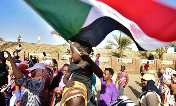 Sudan protesters present demands to military in talks Sudan protesters present demands to military in talks