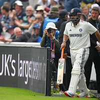 "Resilience is about playing through pain": Tendulkar lauds Pant's will power to bat despite toe injury