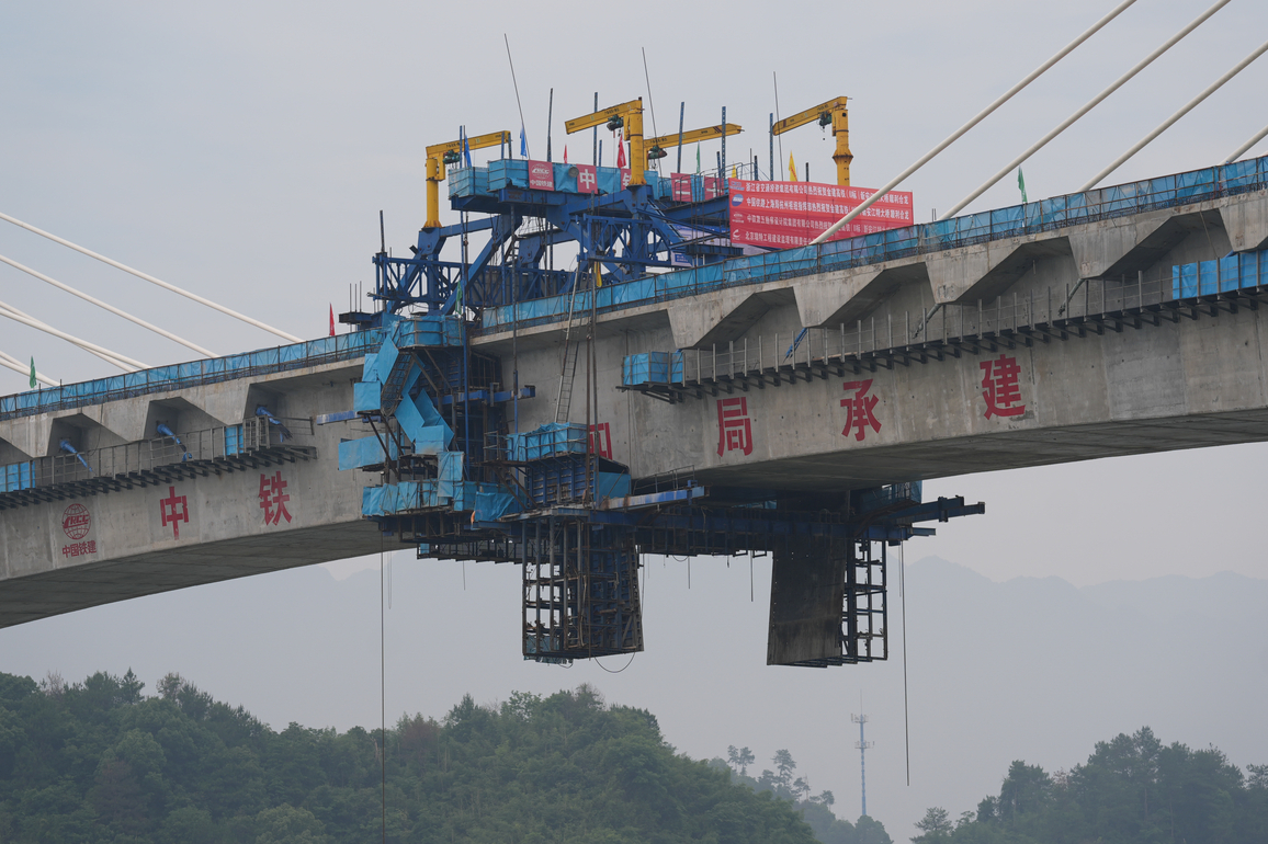 CHINA-ZHEJIANG-JIANDE-RAILWAY BRIDGE-CLOSURE (CN)