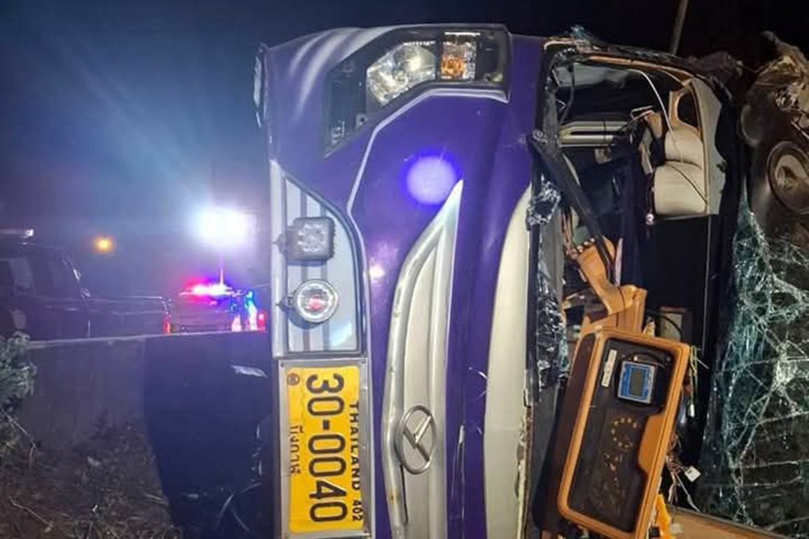 (SpotNews)THAILAND-PRACHINBURI-BUS ACCIDENT-AFTERMATH