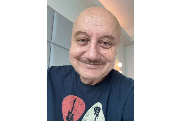 Anupam Kher marks Friendship Day with heartfelt tribute to lifelong bonds, says "a person's true wealth is friends"
