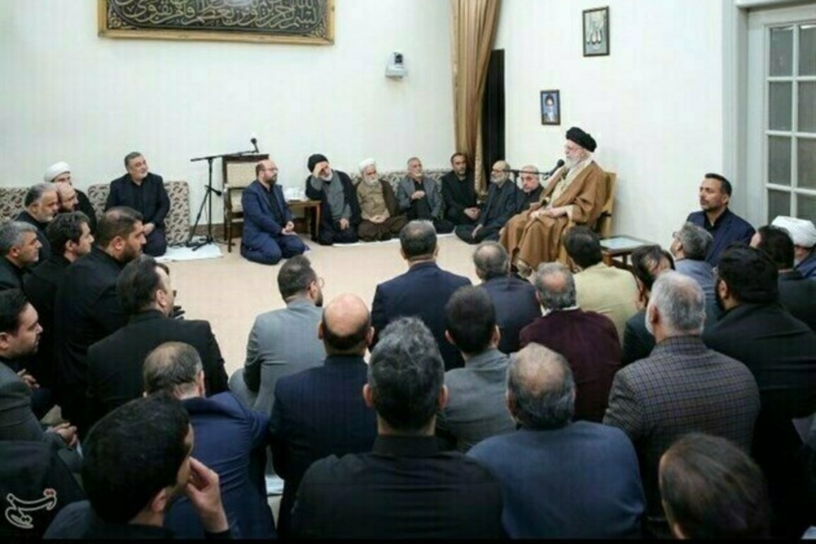 Ayatollah Khamenei Extols Steadfastness of Shiite Imams