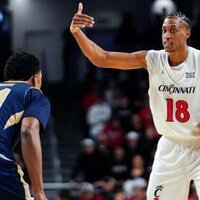 Cincinnati enjoys dunk-fest in rout of Alabama State