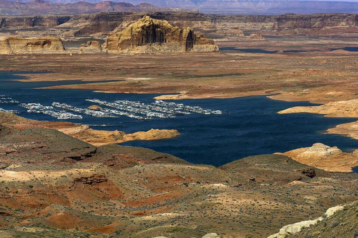 AZ still quarrelling with other states over Colorado River water cuts  &amp; Regional