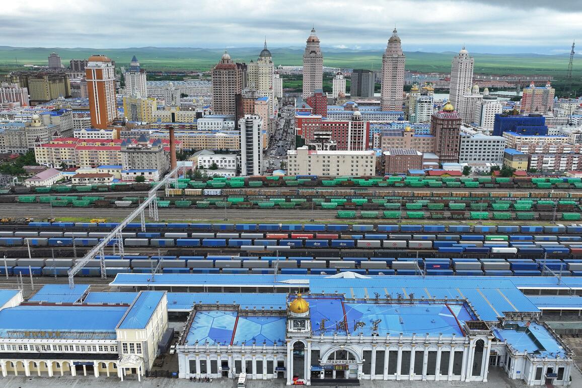 #CHINA-INNER MONGOLIA-MANZHOULI-FREIGHT TRAIN (CN)