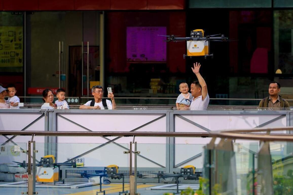 Online Gallery | China's low-altitude economy enters fast growth phase