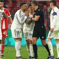 Real Madrid fume at 'joke' Camavinga red card against Bayern - ESPN