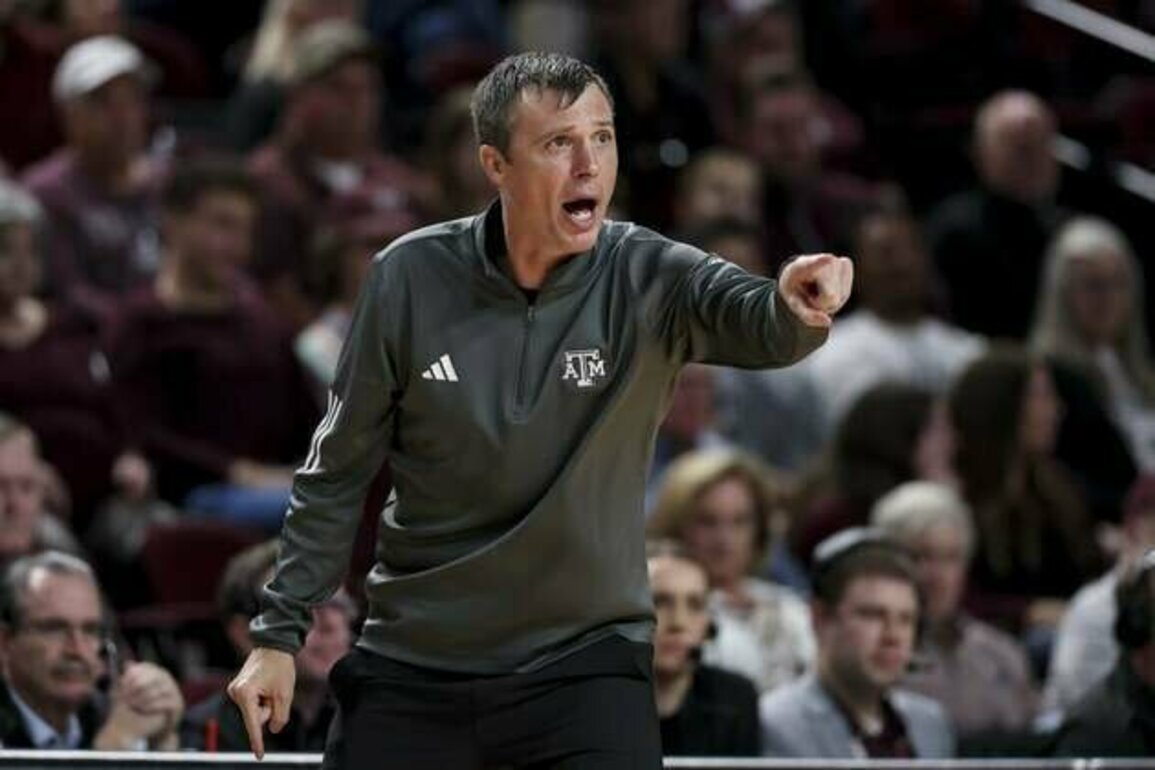 Jordan Burks has perfect second half as UCF upends Texas A&M