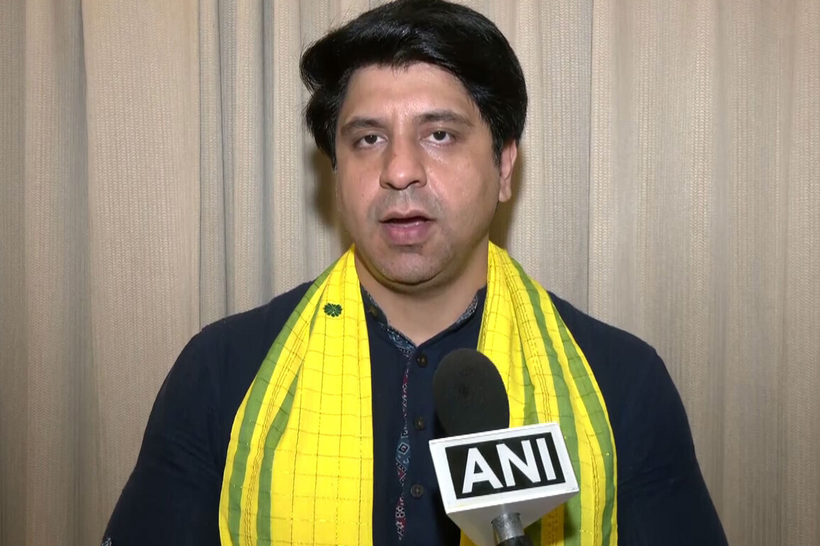 INDIA bloc has no "purpose": BJP's Shehzad Poonawalla slams opposition's "paper" alliance