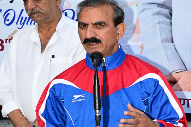 Himachal Pradesh CM Thakur Sukhvinder flags-off Olympic run on International Olympic Day
