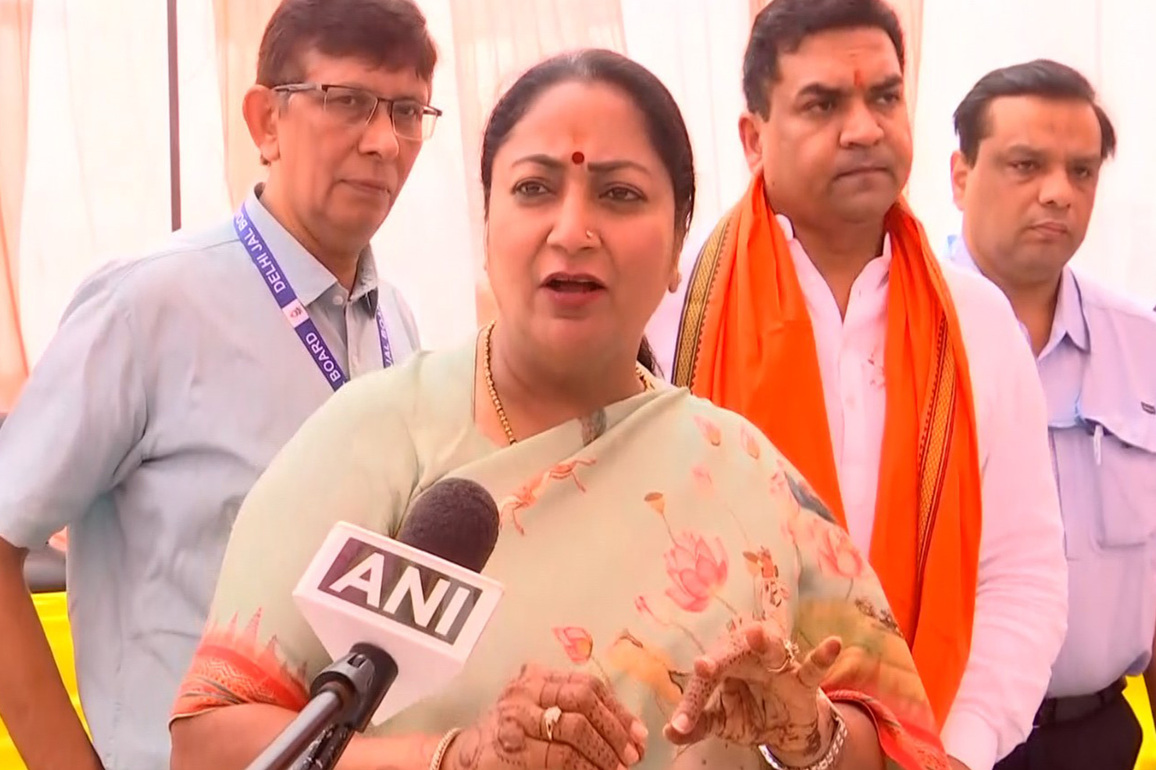"Aquatic creatures can now live very well in Yumana; earlier mosquitoes couldn't thrive in this water": CM Rekha Gupta ahead of Chhath festival inspections