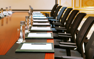 No consensus on whether trustee boards should have at least one accredited member
