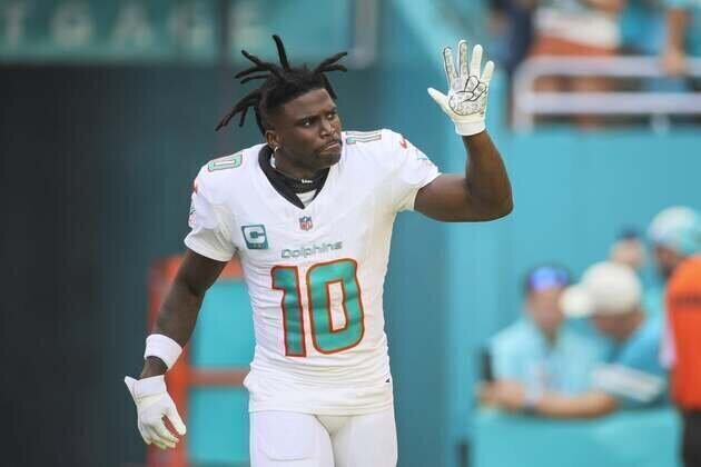 Reports: Dolphins releasing Tyreek Hill, Bradley Chubb
