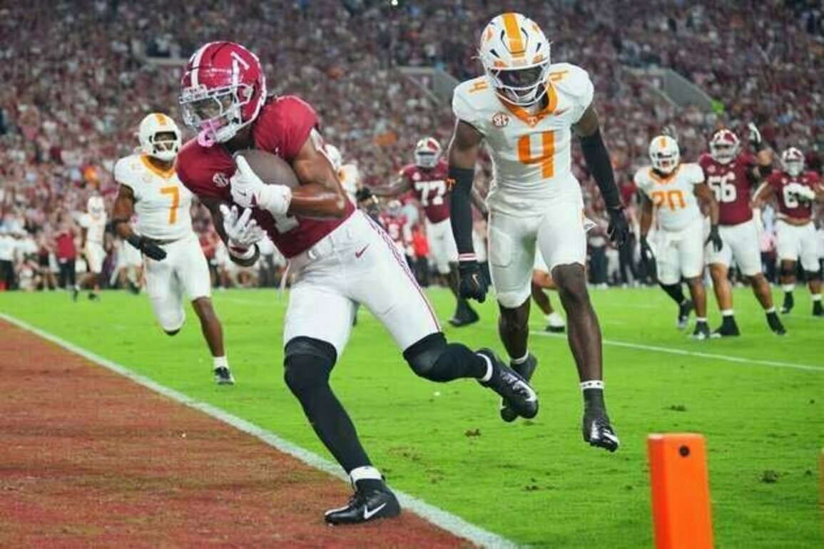 Pick-six sparks No. 6 Alabama to win over No. 11 Tennessee