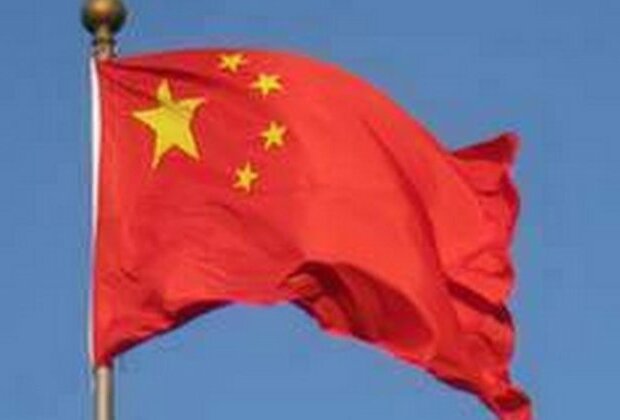 China blocks social media app