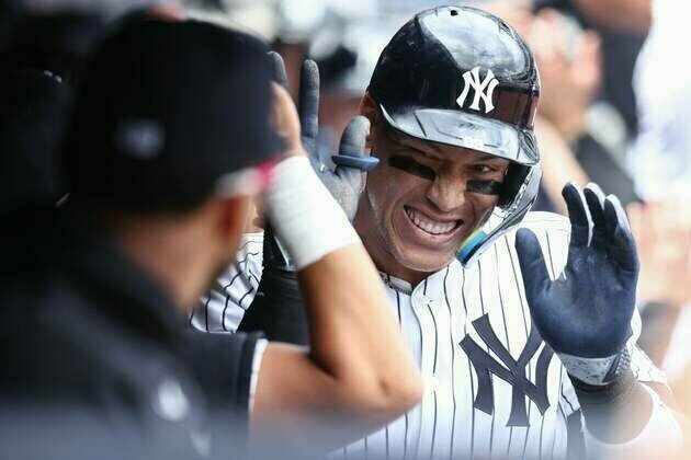 Yankees hit team-record 9 home runs, annihilate Brewers