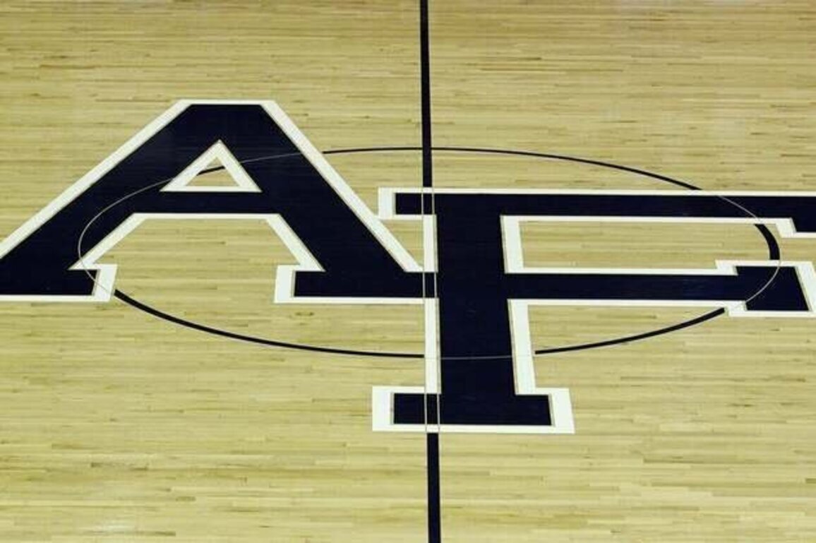 Report: Air Force hiring Joe Crispin as head coach
