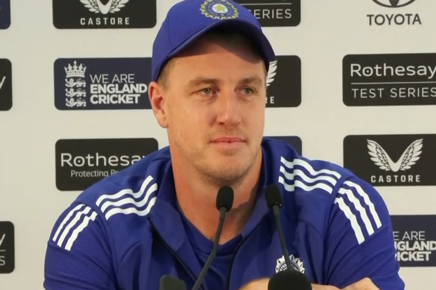 Call yet to be taken on bowling attack for Asia Cup opener, bowling coach Morkel hails Kuldeep Yadav's attitude despite not playing in Eng