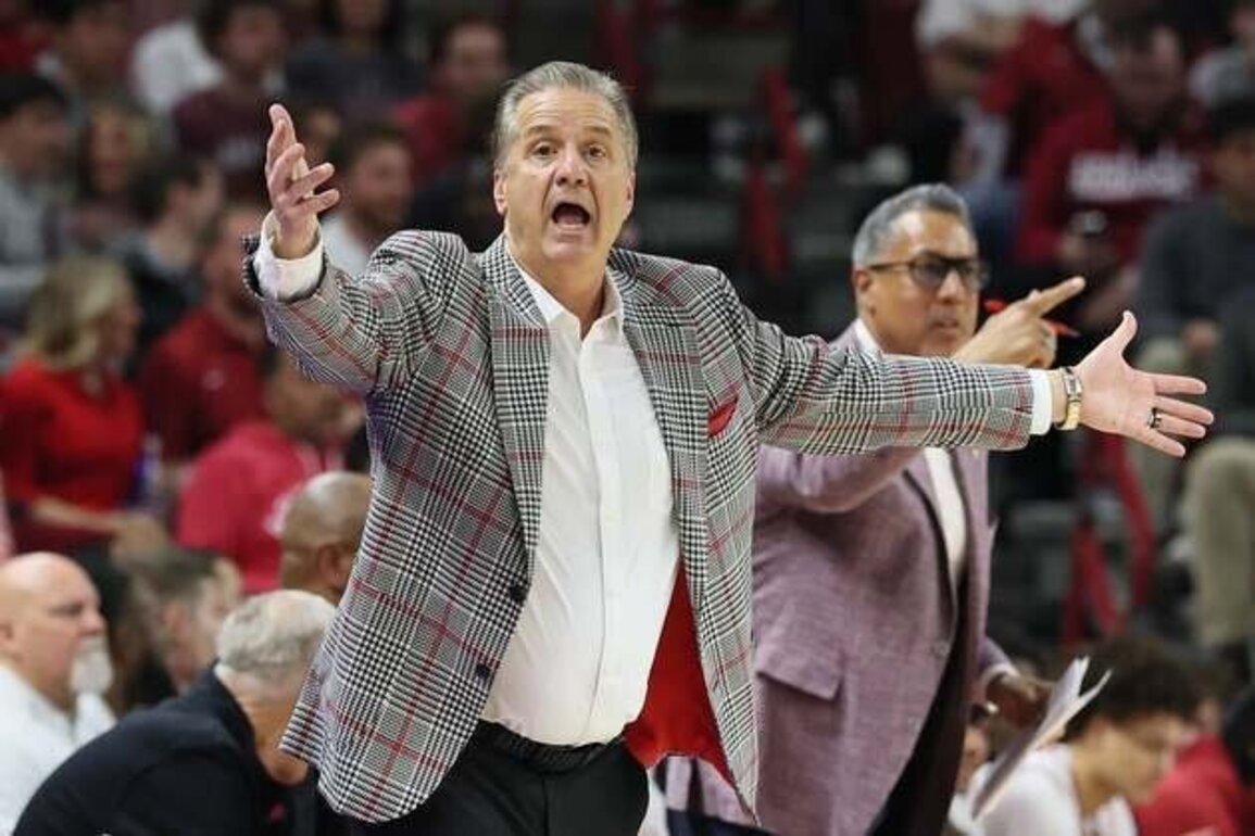 No. 15 Arkansas rallies for hard-fought win over Oklahoma