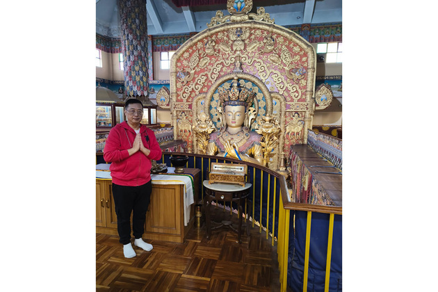 Singaporean envoy to India celebrates Vesak on "blue moon day"