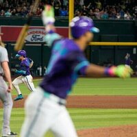 Diamondbacks beat Reds on Lourdes Gurriel Jr.'s walk-off single in 11th