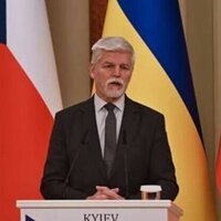 Rift deepens between Czech president and Euroskeptic govt