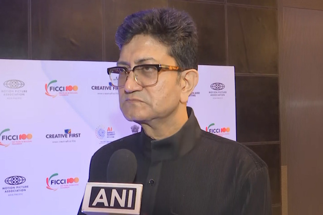 "CBFC has not received any application seeking certification for the song": Prasoon Joshi on 'Sarke Chunar Teri Sarke'