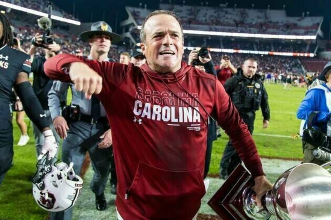 South Carolina lands commitment from 5-star OL Darius Gray