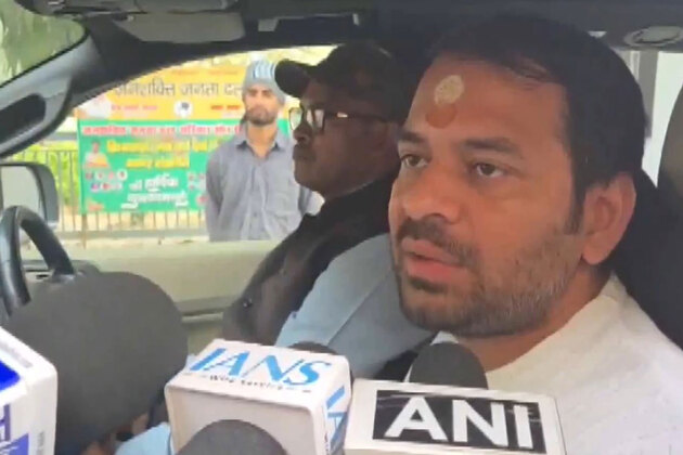 "Rahul Gandhi is cowardly leader": Tej Pratap Yadav on Shakeel Ahmad's statement