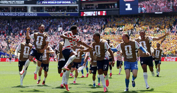 FIFA World Cup: US 2-0 Australia