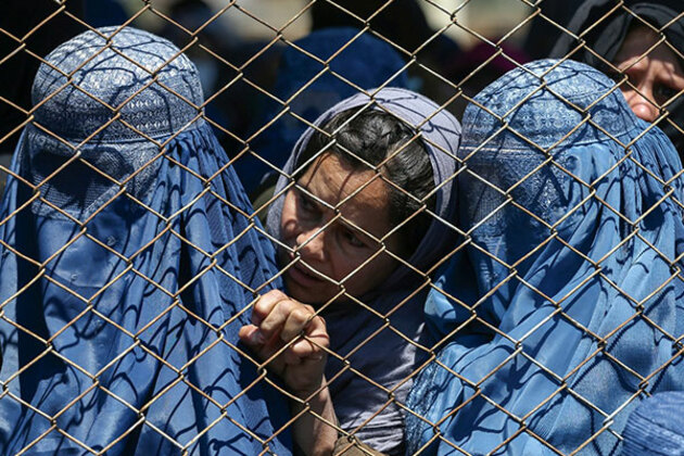 Women's freedom movement gives call to end detention of Afghan refugees in Pakistan