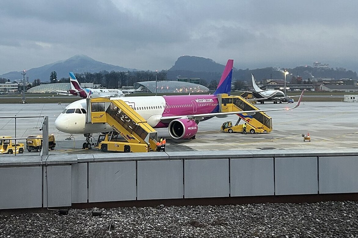 Jet fuel flows to Europe dry up, raising summer crunch fears