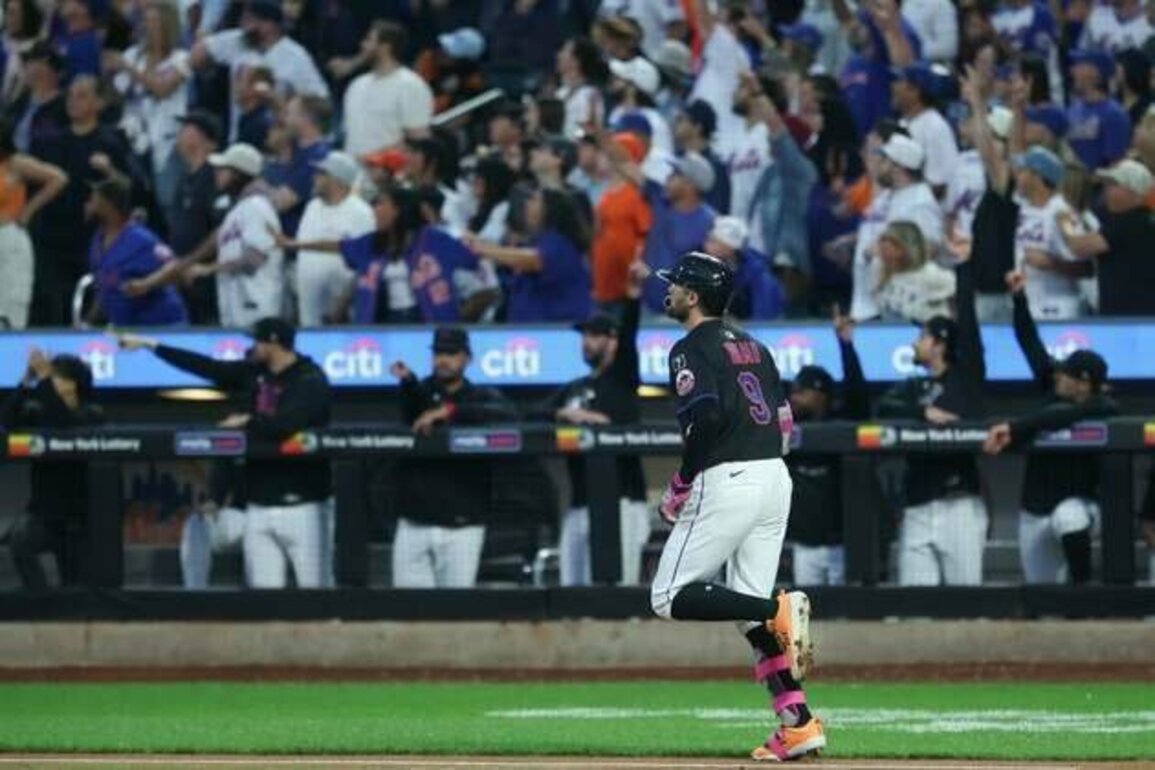 Mets explode for 19 runs in win over Marlins