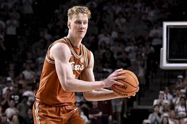 Texas, Oklahoma eager to polish tournament resumes