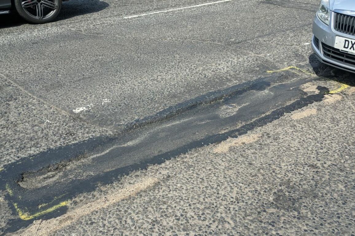 More than 400 pothole repairs on single kilometre stretch of road in Derry