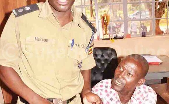 Sserwadda nga yaakakwatibwa poliisi. Sserwadda nga yaakakwatibwa poliisi.