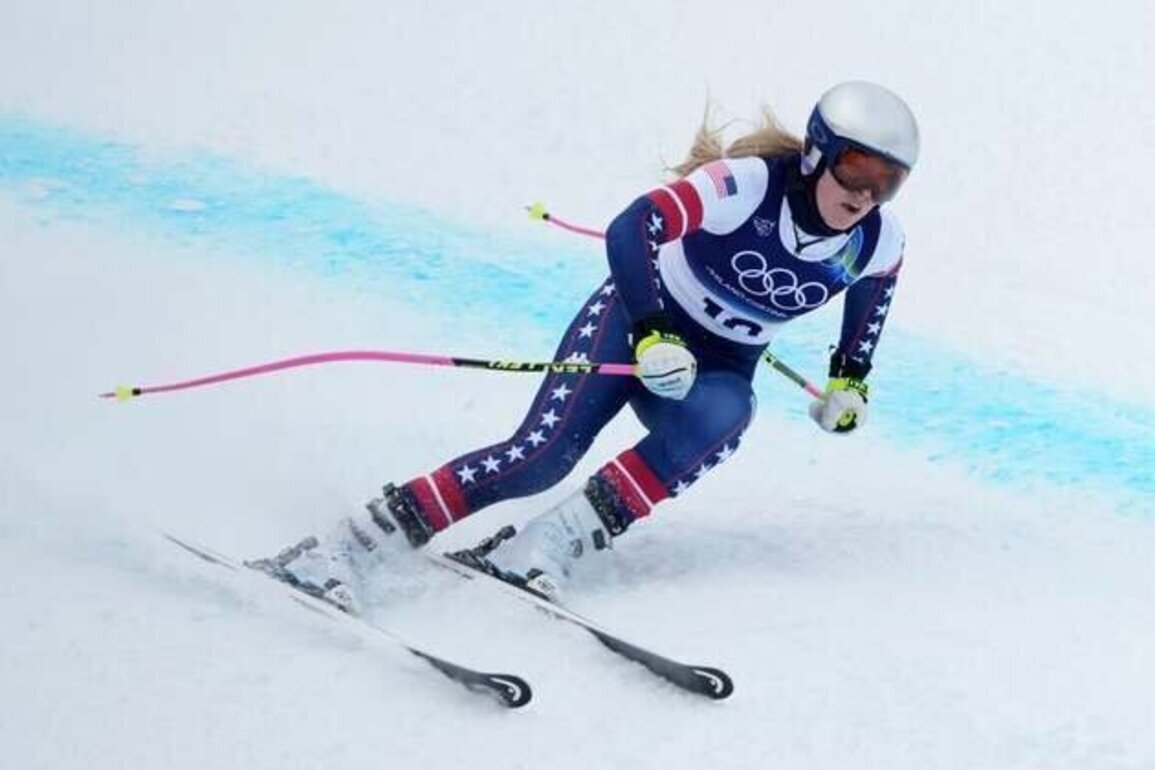 Lindsey Vonn back in hospital, awaiting surgery