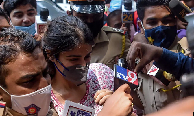 Bollywood actress arrested after ex-boyfriend's suicide Bollywood actress arrested after ex-boyfriend's suicide
