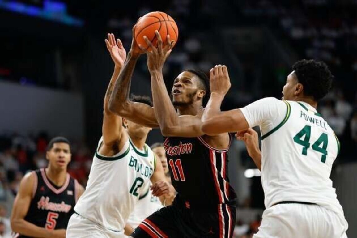 No. 7 Houston continues dominance over Baylor