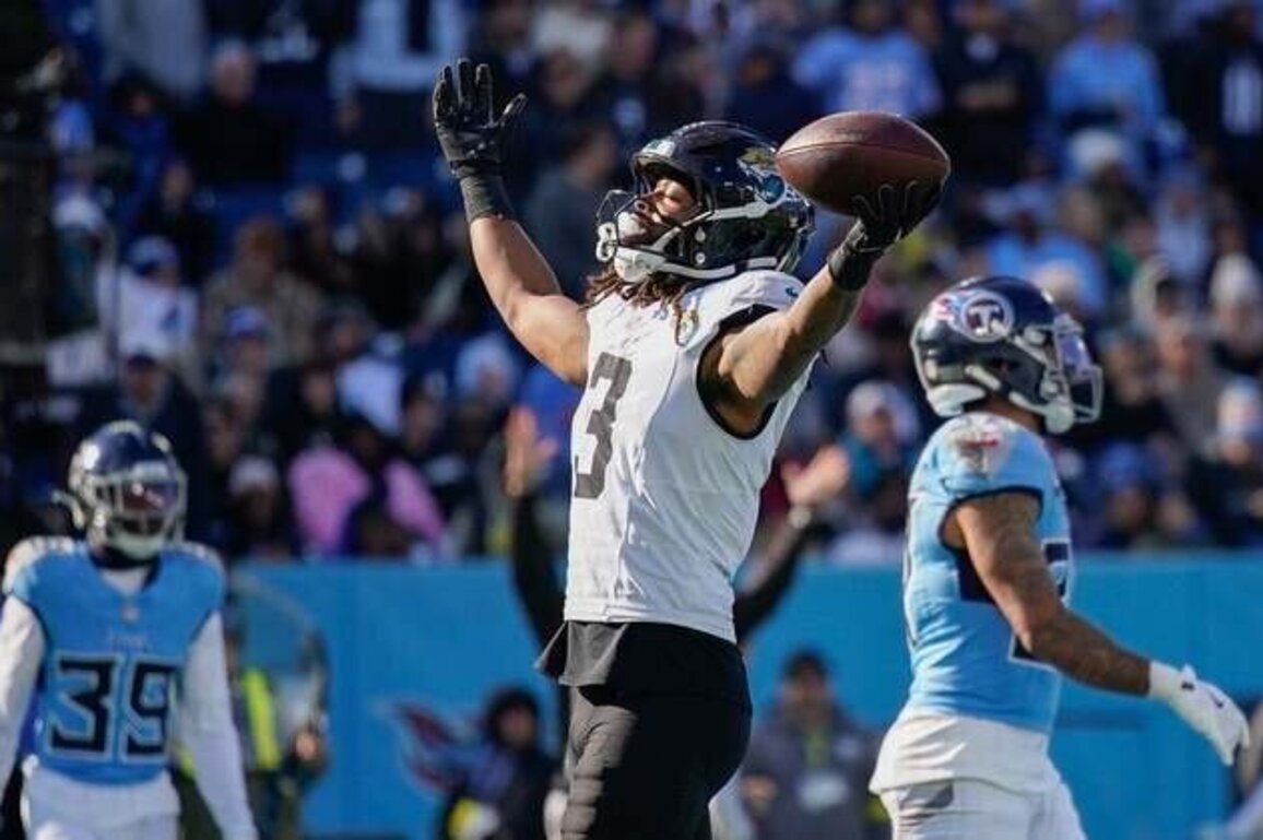 Jakobi Meyers' best game with Jaguars lifts team over Titans