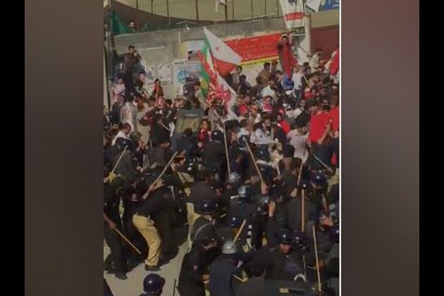 PoK: 2 dead, 80 hurt after police lathi-charge agitators