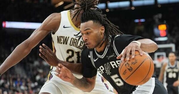 Saddiq Bey , Zion Williamson lift Pelicans to upset win over Spurs
