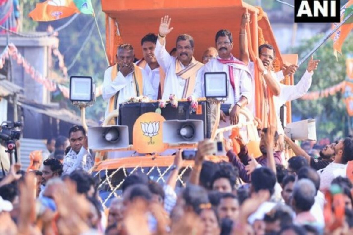 Dharmendra Pradhan urges people to vote for BJP in LS and Assembly polls in Odisha