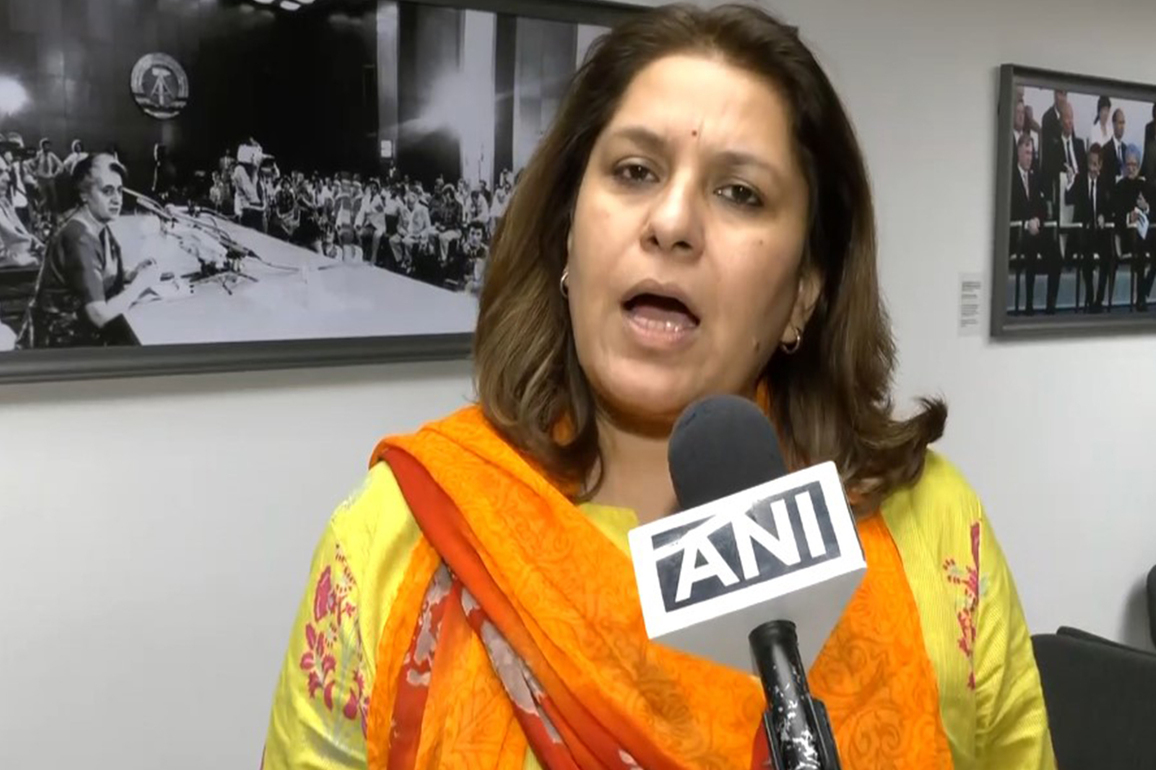 "Talks about 'Swadeshi'... surrounded by foreign-made articles" : Supriya Shrinate slams PM Modi's Swadeshi remarks