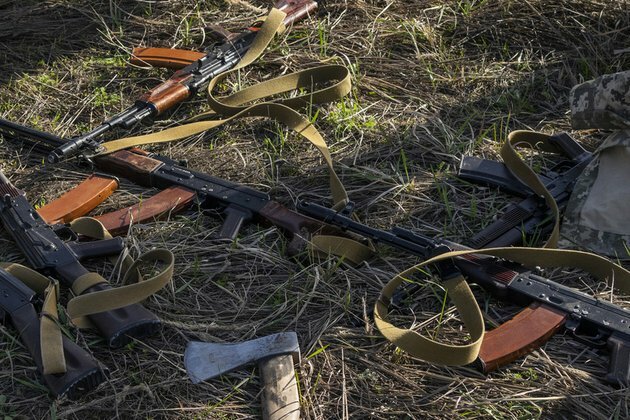 Arms sent to Ukraine could end up with terrorists UK