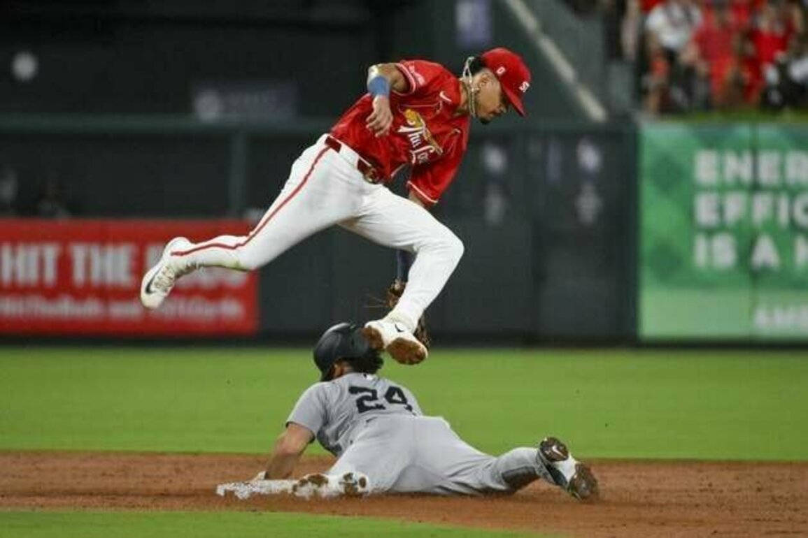 Jazz Chisholm Jr. fuels Yankees win over Cardinals