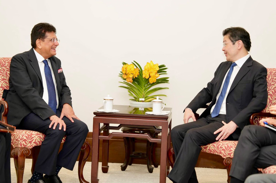 Piyush Goyal holds discussions with Singapore PM to strengthen strategic partnership