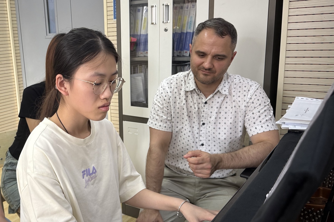 CHINA-HEILONGJIANG-HARBIN-RUSSIAN MUSIC SCHOLAR (CN)
