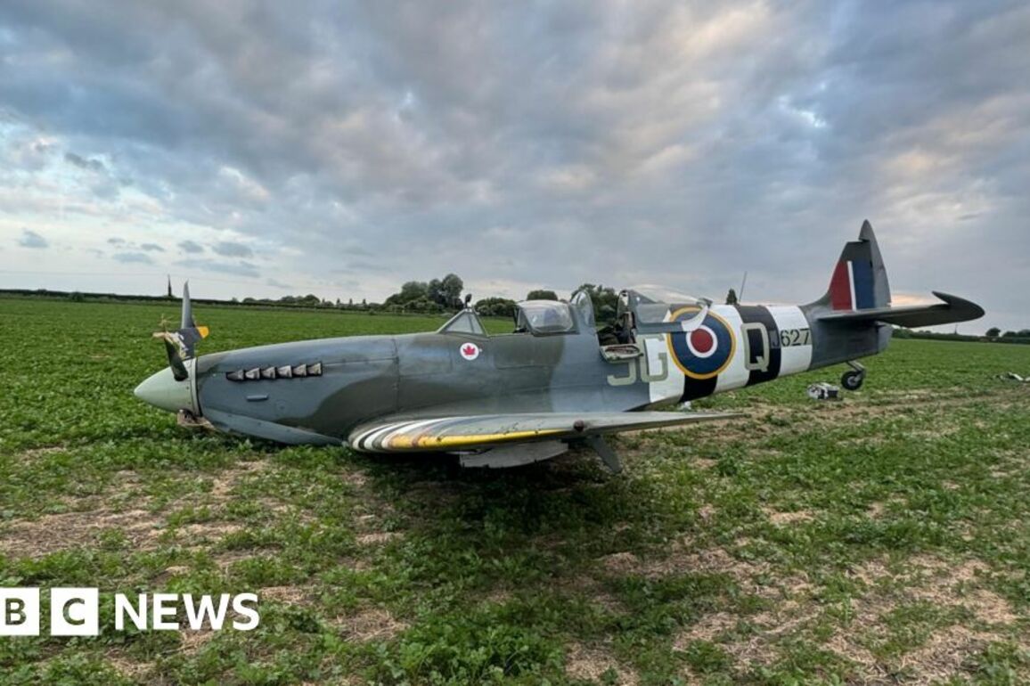 WW2 Spitfire makes emergency landing in Kent field